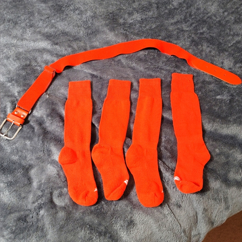 Softball socks & belt
